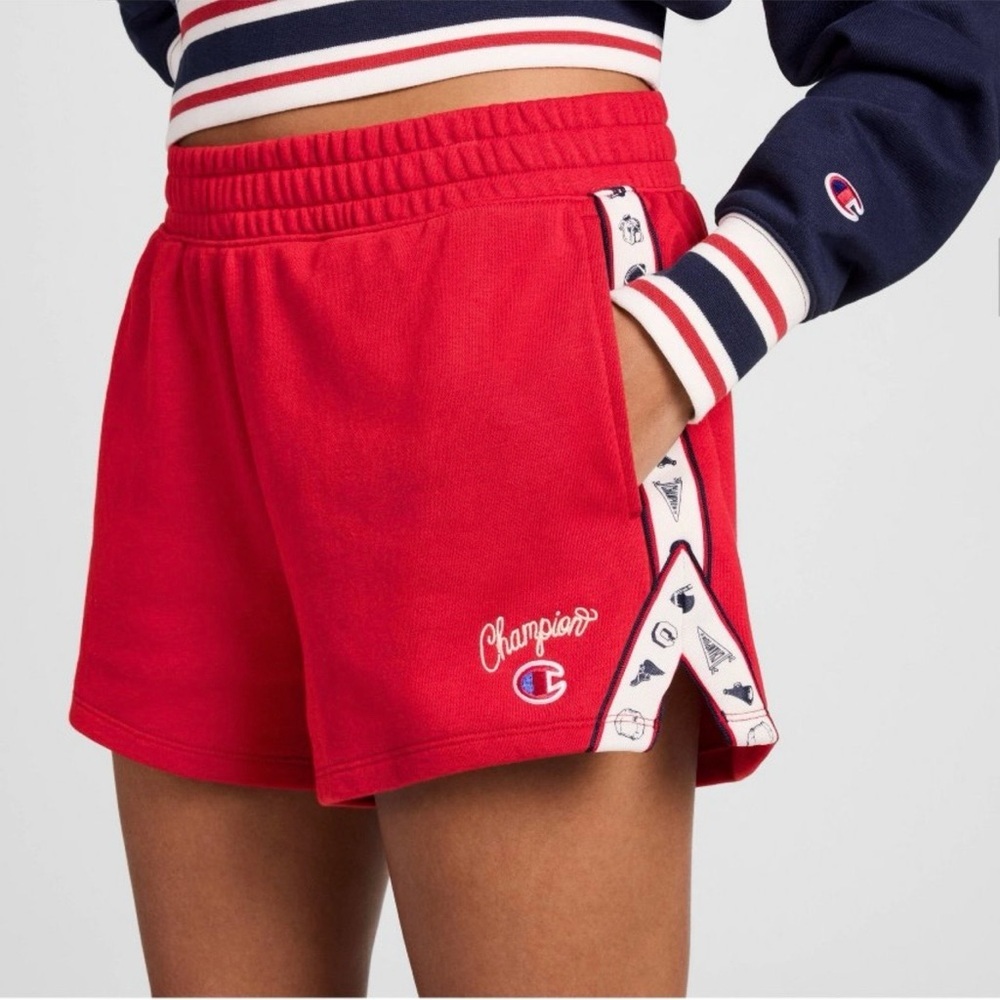 NWT Champion Women's French Terry Pull On Athletic Shorts in Red Size L